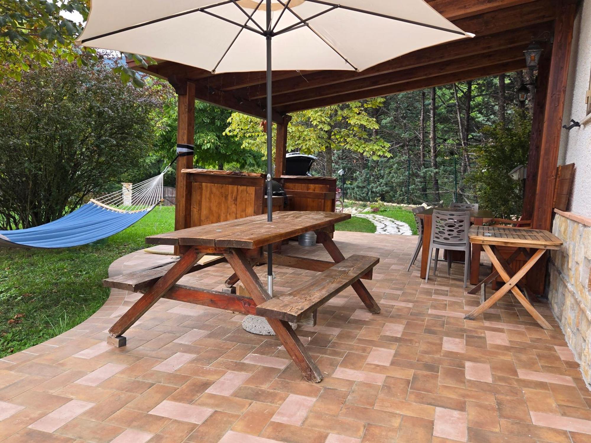 Home & Garden كاستل دي سانجرو المظهر الخارجي الصورة